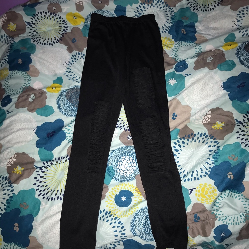 pre-ripped leggings